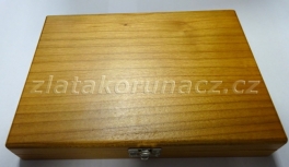https://www.zlatakorunacz.cz/eshop/products_pictures/etue-na-5-x-mince-au-1-oz-1662546210.jpg