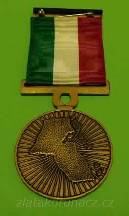 https://www.zlatakorunacz.cz/eshop/products_pictures/kuwait-liberation-medal-1444808617-b.jpg