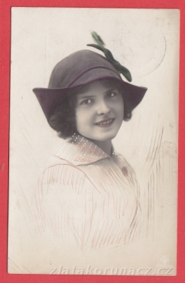 Portrét ženy s kloboukem